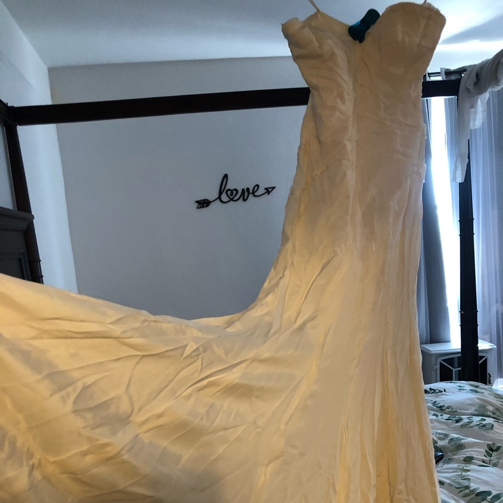 Wedding dress